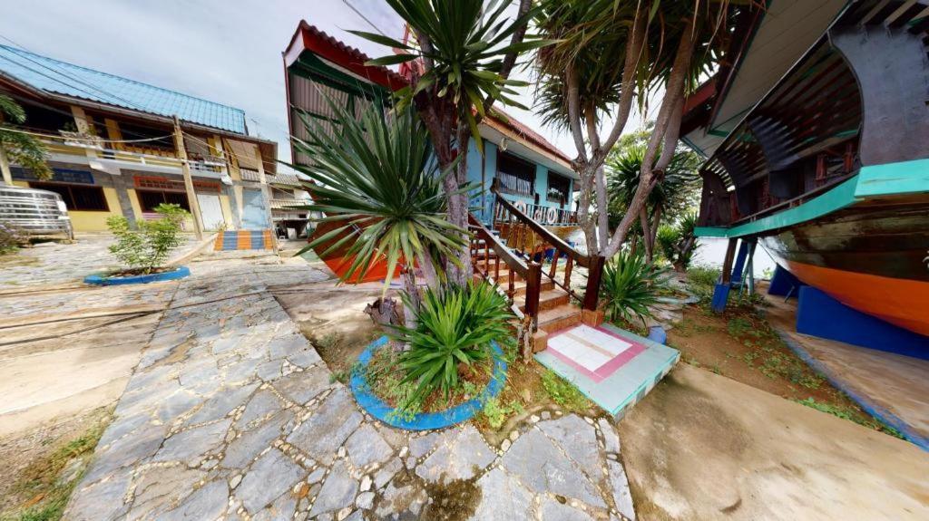 Rimtalay Resort Koh Si Chang Eksteriør billede