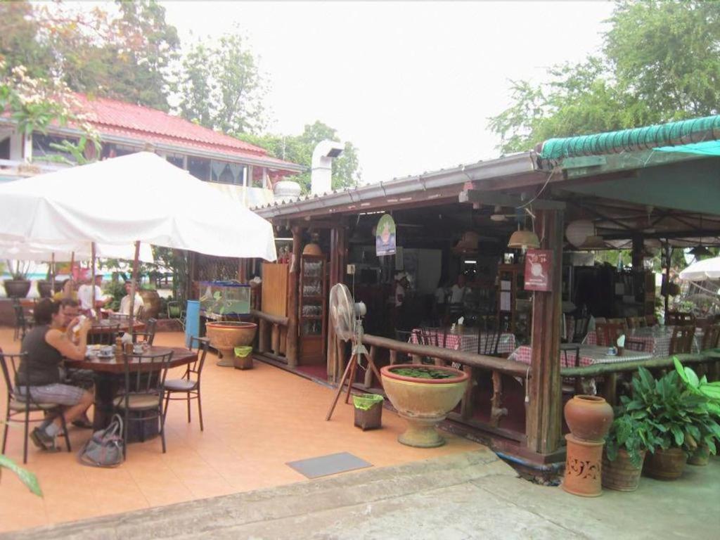 Rimtalay Resort Koh Si Chang Eksteriør billede