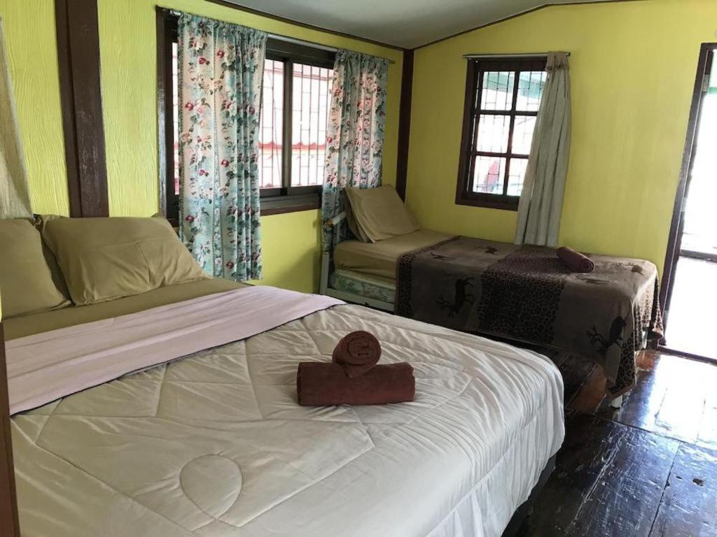 Rimtalay Resort Koh Si Chang Eksteriør billede